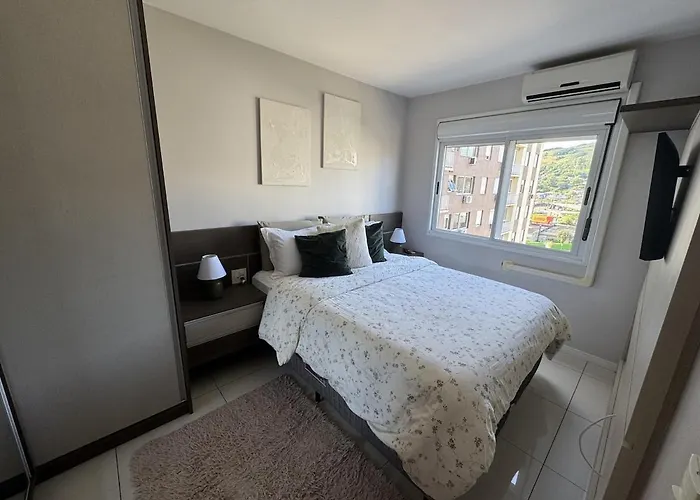 Apartamento Cozy In Good Location In Porto Alegre