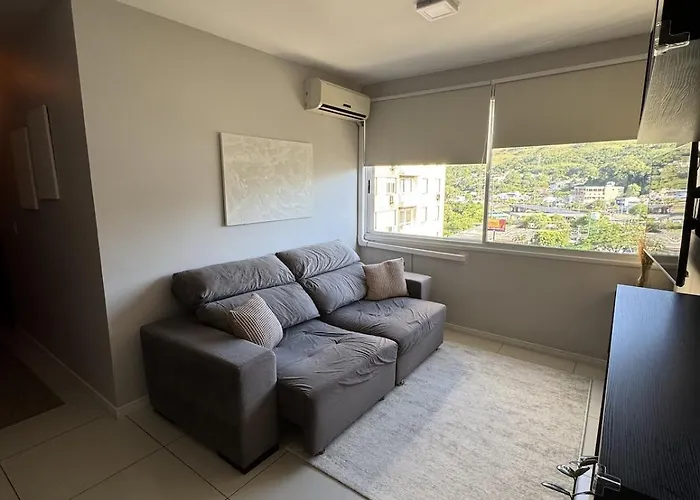 Cozy In Good Location In Apartamento Porto Alegre
